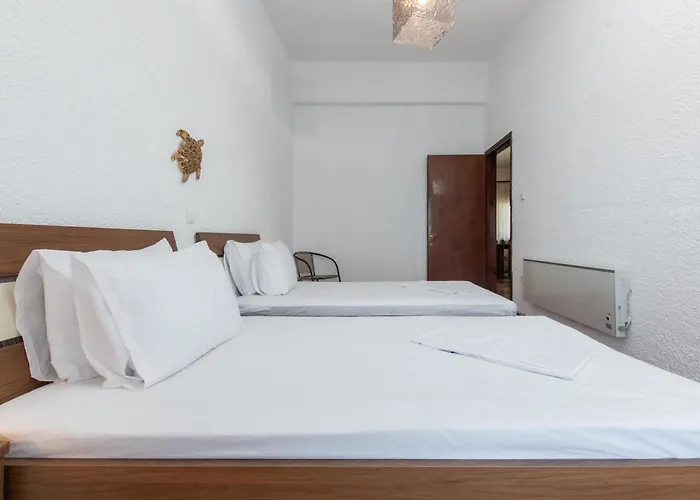 Houseloft Sandals Beachfront Полихроно