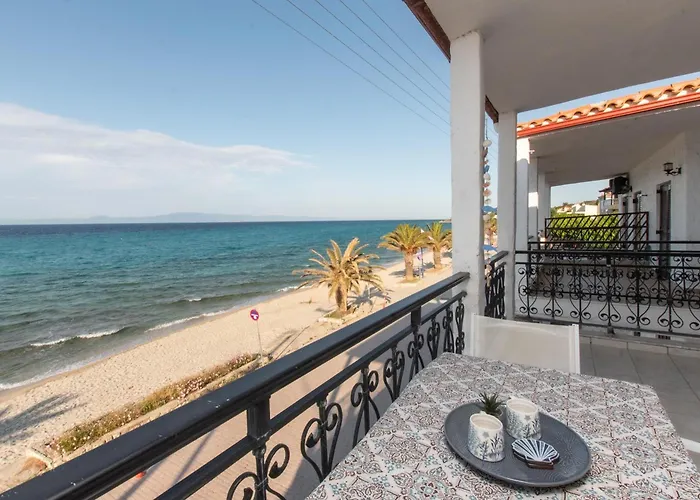 Houseloft Sandals Beachfront * Полихроно