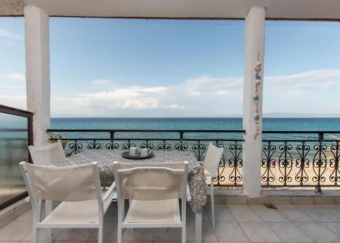 Апартаменты Houseloft Sandals Beachfront Полихроно