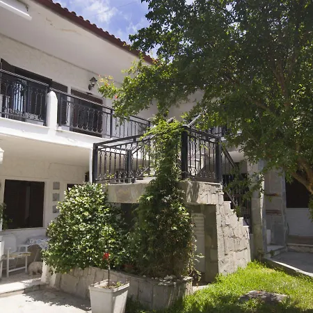 Апартаменты Houseloft Sandals Beachfront *