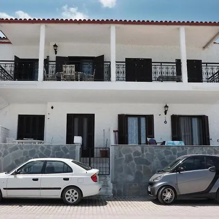 Houseloft Sandals Beachfront *