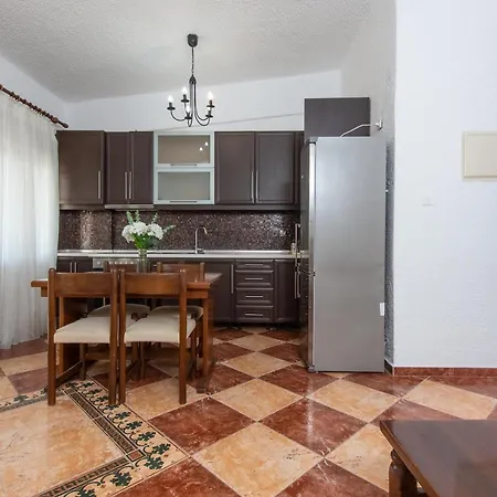 Houseloft Sandals Beachfront Apartment Polychrono